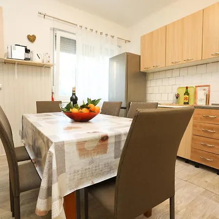 Bura Holiday home Bozava